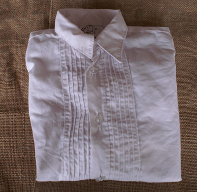 White_shirt_from_Bolivia.jpg