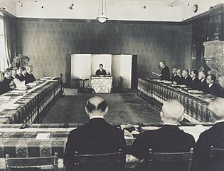 315px-Privy_Council_(Japan).jpg