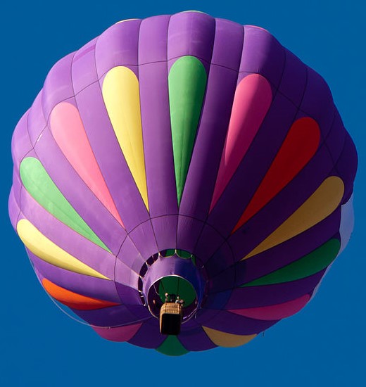 Hot_air_balloon.jpg