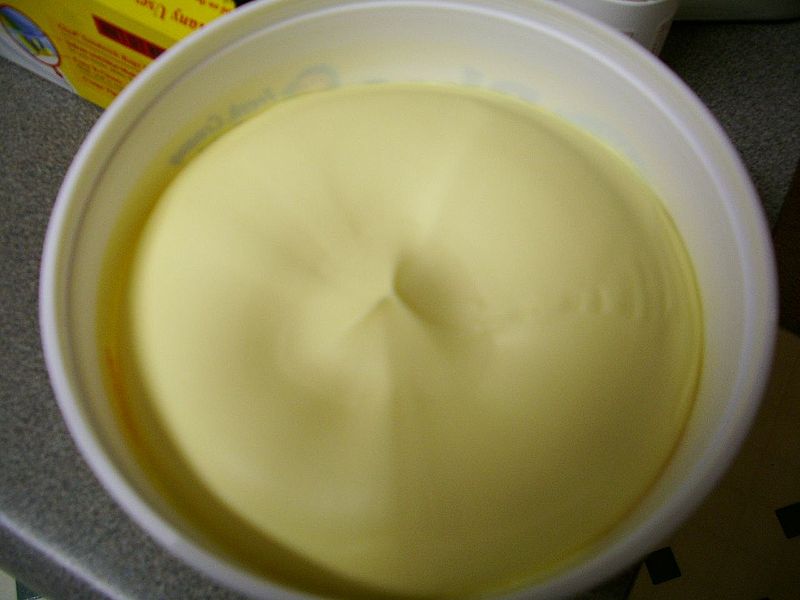 800px-Margarine.jpg