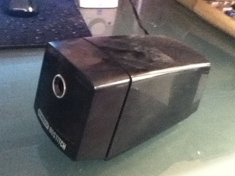 800px-Stanley_Electric_Pencil_Sharpener.JPG