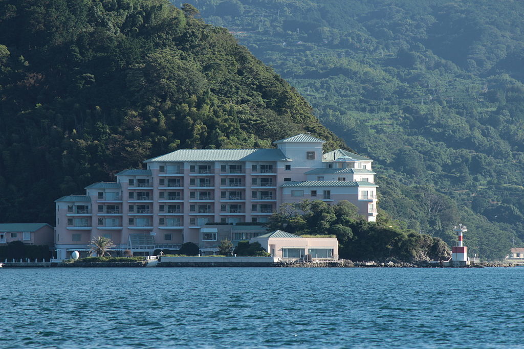 1024px-Awashima_Hotel_20120801.jpg