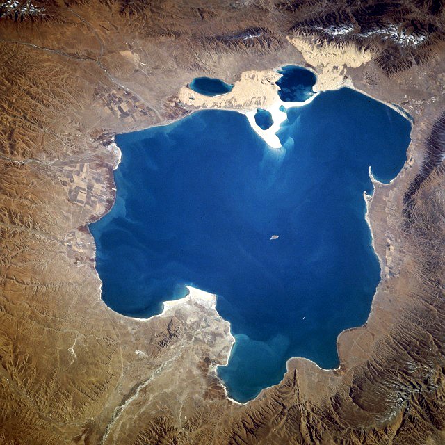 Qinghai_lake.jpg