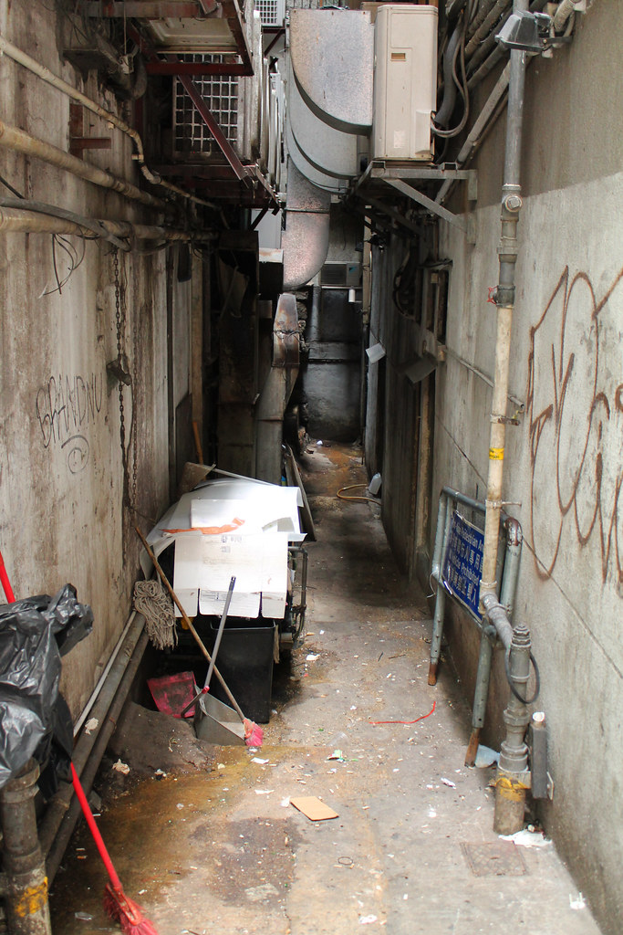 alley.jpg