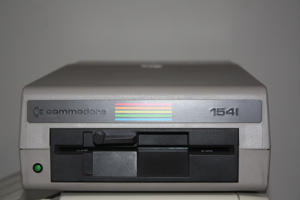 c64_1541_disk_drive.jpg