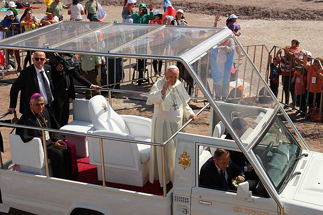 popemobile.jpg