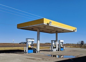 gas-station-692045_960_720.jpg