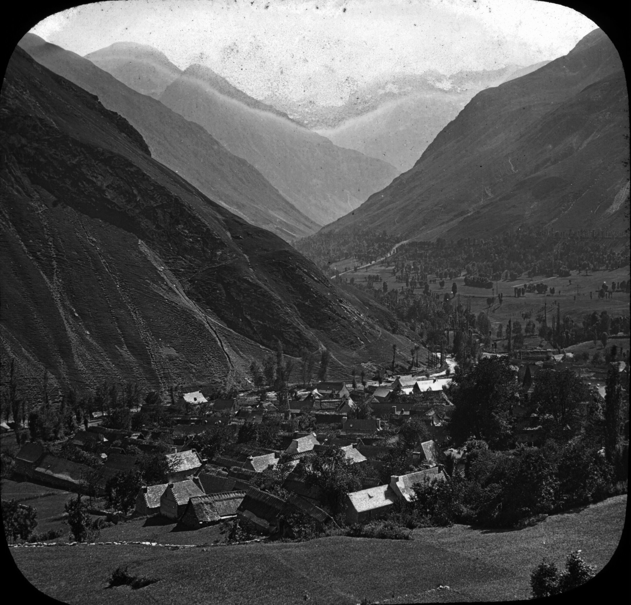 车纺村远景俯拍照（图片已作特殊处理），摄于1997