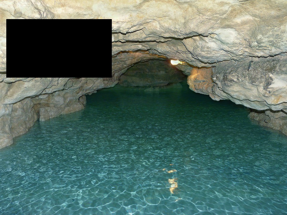 grotto-141798_960_720.jpg